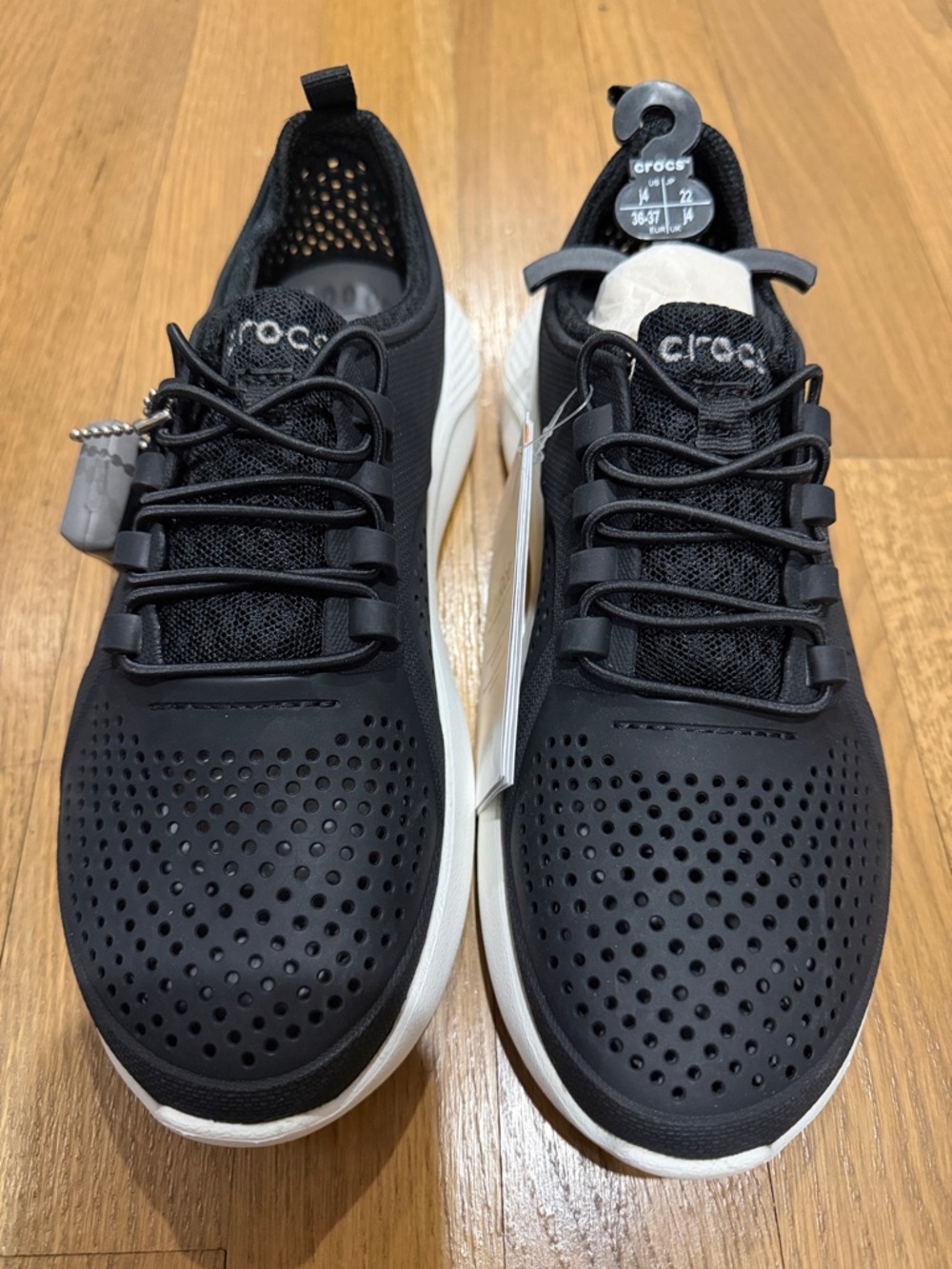 BNWT CROCS kids Black and White Slip-On Athletic Sneakers
